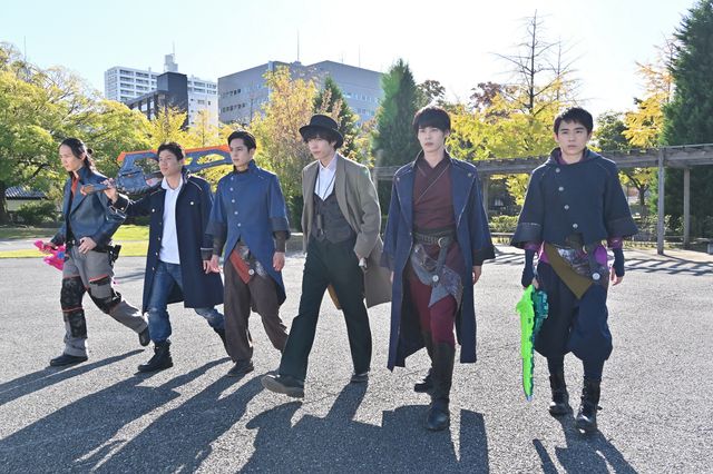 『劇場短編　仮面ライダーセイバー　不死鳥の剣士と破滅の本』場面写真が一挙公開（7枚目）
