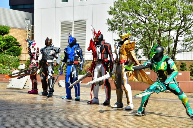 『劇場短編　仮面ライダーセイバー　不死鳥の剣士と破滅の本』場面写真が一挙公開（9枚目）