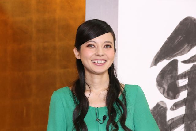 ベッキーの今年の抱負は「歩」！フォトギャラリー（5枚目）