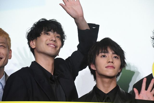醍醐虎汰朗＆黒羽麻璃央『野球部に花束を』先行上映会舞台あいさつ（2枚目）