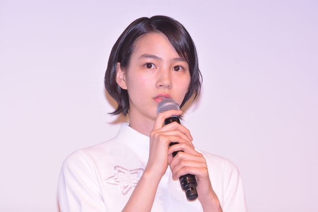 のん、はじける笑顔！「LINEモバイル」新CM記者発表会フォトギャラリー（4枚目）