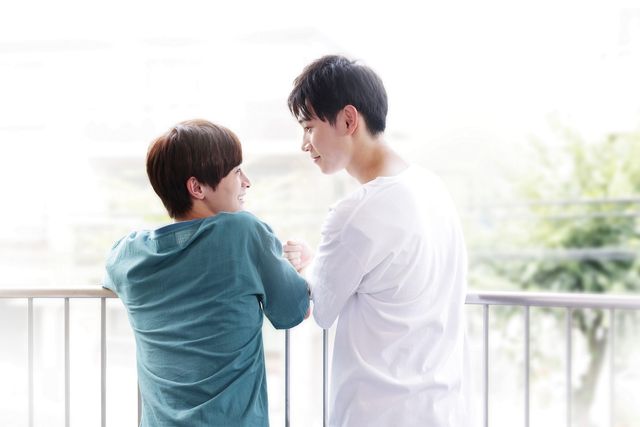 実写ドラマ「彼のいる生活」佐藤瑠雅＆坂井翔ビジュアル（2枚目）