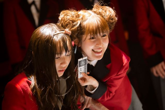 こんな福本莉子見たことない！挑発しまくり「賭ケグルイ双（ツイン）」場面カット：フォトギャラリー