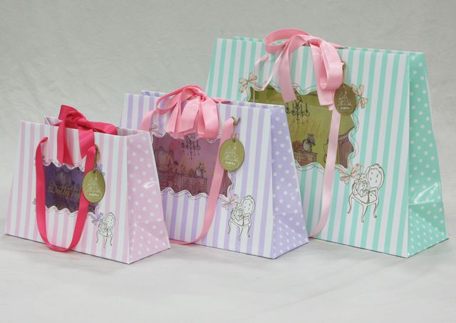 吉川ひなのプロデュース子ども服ブランド「Dolly Mew」フォトギャラリー（10枚目）