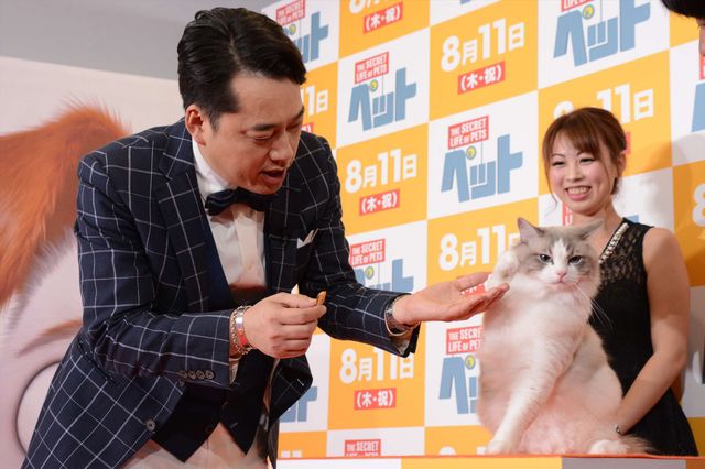 バナナマン日村、犬とのディープキスに大興奮！　画像ギャラリー（43枚目）