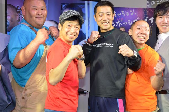 走る男！　森脇健児、ニコニコ超会議3に馳せ参じて登場も、ここ何やってんの？　画像ギャラリー（9枚目）