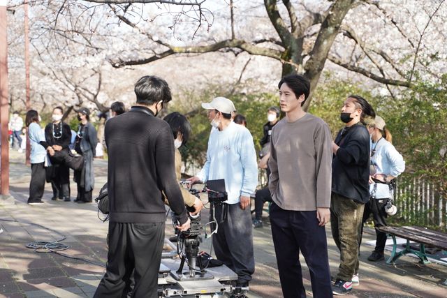 小松菜奈＆坂口健太郎『余命10年』撮影風景：フォトギャラリー