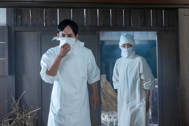 【画像8枚】朝ドラ「風、薫る」東京から来た男（中村倫也）が患者の中に…第92回場面写真（4枚目）
