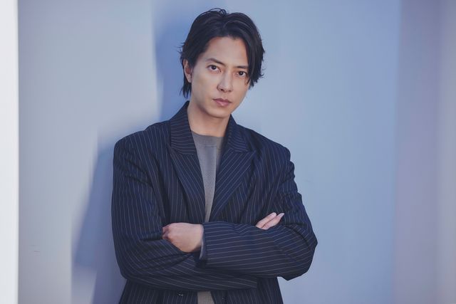 山下智久の吸い込まれそうな瞳…撮りおろし＜8枚＞（7枚目）