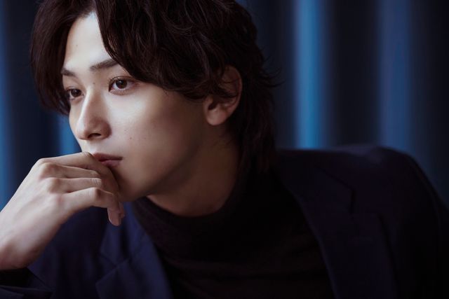 横浜流星、圧巻の美しさ！映画『アキラとあきら』インタビューカット【9枚】：フォトギャラリー