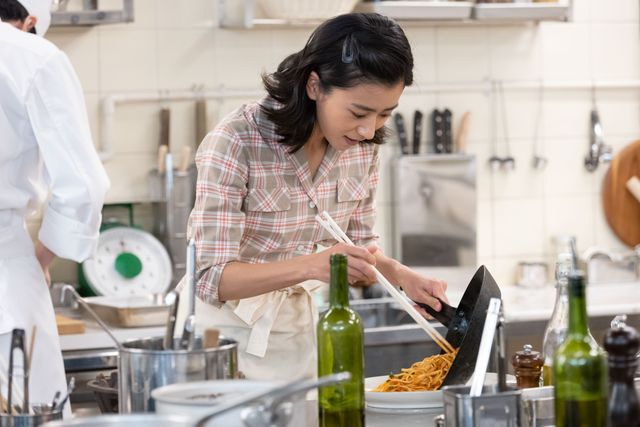 暢子、東京ではどんな波乱が？「ちむどんどん」場面カット（3枚目）