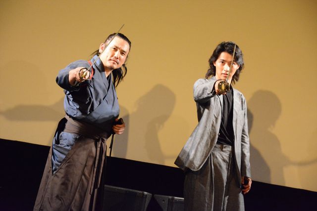 坂口拓＆山崎賢人の鋭い表情！『狂武蔵』完成披露無観客イベント（7枚目）