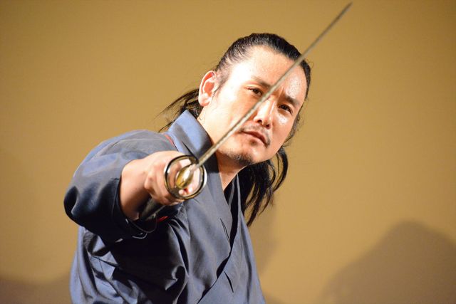 坂口拓＆山崎賢人の鋭い表情！『狂武蔵』完成披露無観客イベント（8枚目）