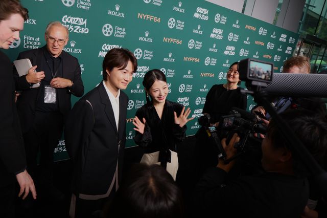 『ゴジラ-0.0』神木隆之介＆浜辺美波がNYを散策！ニューヨーク映画祭現地の様子（23枚目）