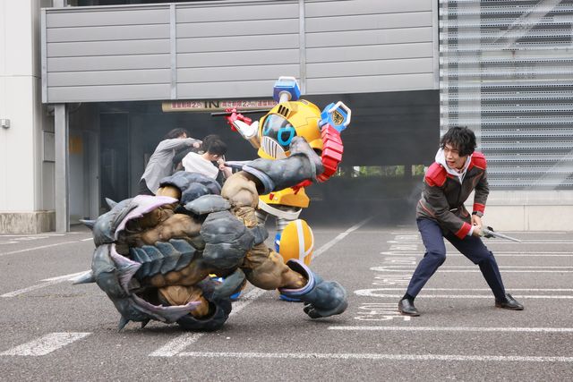 ギャバン蒸着者、全員集合！「超宇宙刑事ギャバン インフィニティ」第21話場面写真（2枚目）
