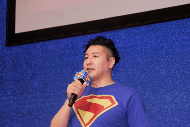 中島健人、クラーク・ケントならぬ“クラーク・ケンティー”に！『スーパーマン』スペシャルファンイベント（4枚目）