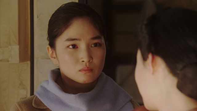 見舞いを届けに香里が現れる…「おちょやん」第98回：フォトギャラリー