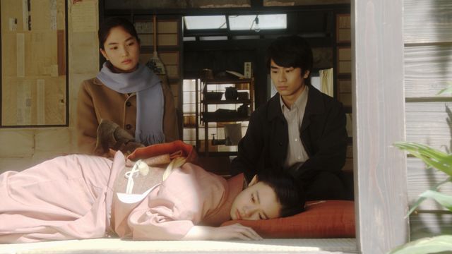 見舞いを届けに香里が現れる…「おちょやん」第98回（3枚目）