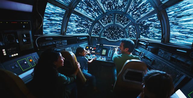 フードやグッズも映画そのもの！米ディズニー「スター・ウォーズ：ギャラクシーズ・エッジ」（19枚目）
