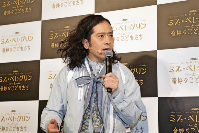 ティム・バートン監督が来日！ピース又吉が宙を舞う!?フォトギャラリー（12枚目）