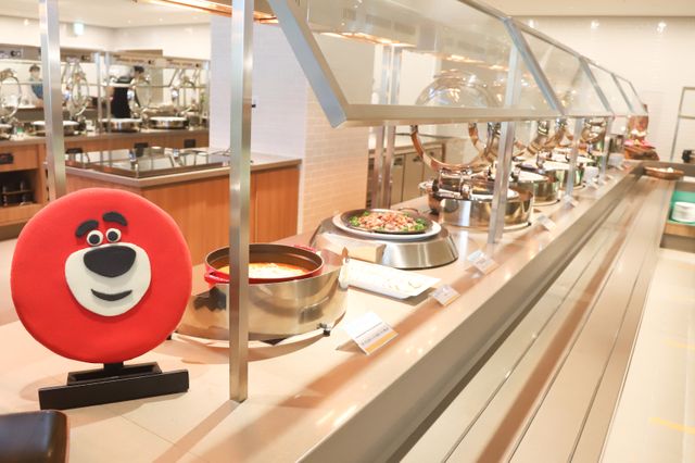 カラフル！「東京ディズニーリゾート・トイ・ストーリーホテル」の様子（14枚目）