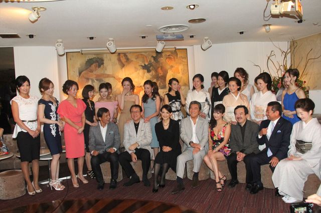 映画『銀座並木通り　クラブアンダルシア』会見フォトギャラリー（9枚目）