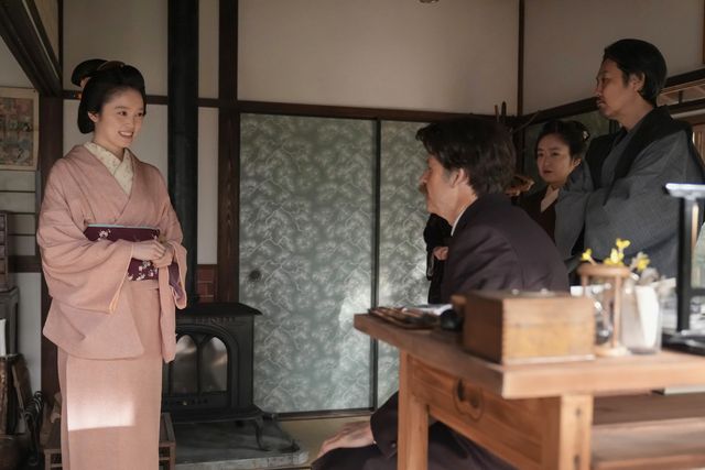 ヘブン（トミー・バストウ）宛ての手紙が…朝ドラ「ばけばけ」第119回の場面写真（5枚目）