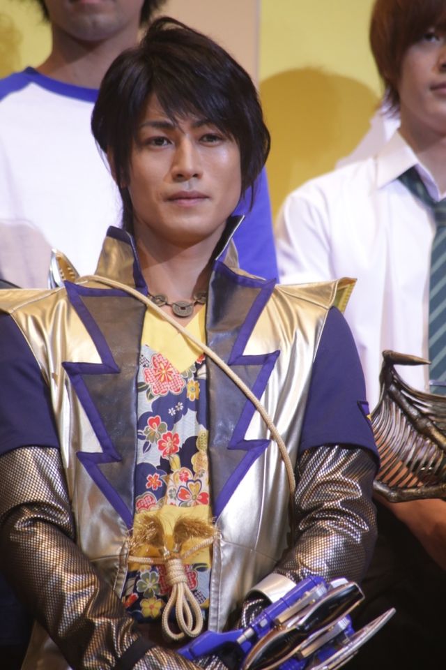 『劇場版 仮面ライダーウィザード in マジックランド』『劇場版 獣電戦隊キョウリュウジャー ガブリンチョ・オブ・ミュージック』完成披露ギャラリー（3枚目）