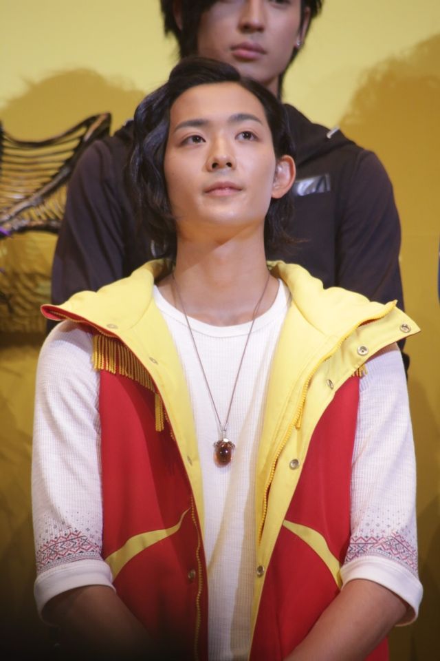 『劇場版 仮面ライダーウィザード in マジックランド』『劇場版 獣電戦隊キョウリュウジャー ガブリンチョ・オブ・ミュージック』完成披露ギャラリー（6枚目）