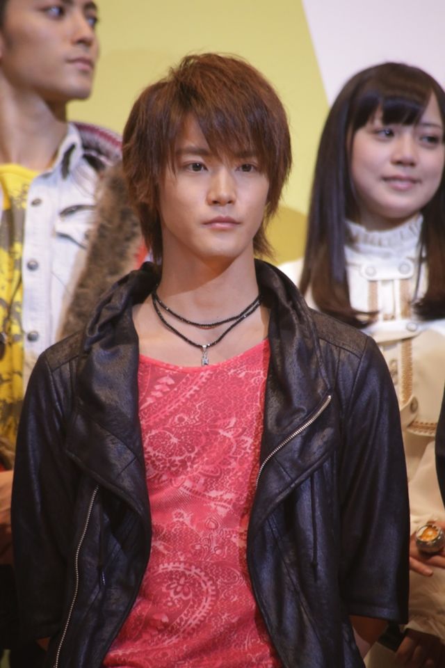 『劇場版 仮面ライダーウィザード in マジックランド』『劇場版 獣電戦隊キョウリュウジャー ガブリンチョ・オブ・ミュージック』完成披露ギャラリー（7枚目）