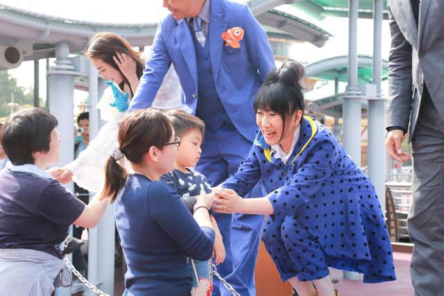 木梨憲武「55歳ですが、最高です！」東京ディズニーシー新アトラクション「ニモ＆フレンズ・シーライダー」フォトギャラリー（12枚目）