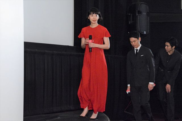 夏帆、真っ赤なドレスで登場！映画『Red』完成披露プレミア上映会（2枚目）