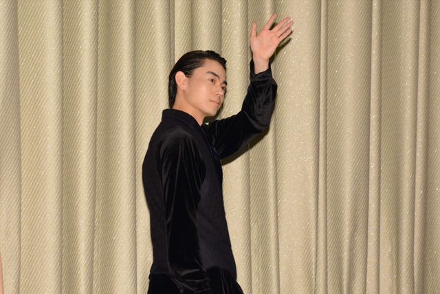 菅田将暉、ジャニーズWEST重岡と仲良すぎ！『溺れるナイフ』イベントフォトギャラリー（3枚目）