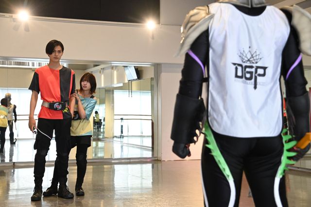 新ゲームはチーム戦！「仮面ライダーギーツ」第5話「邂逅IV：デュオ神経衰弱」（5枚目）