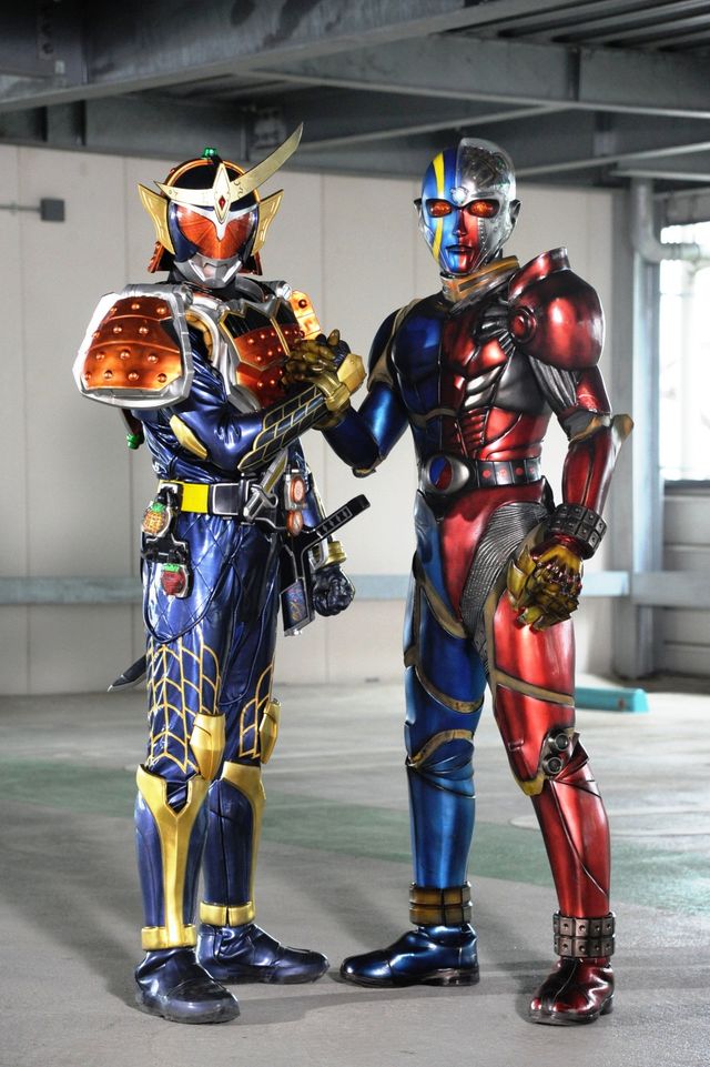 キカイダーが仮面ライダー鎧武と共演！　フォトギャラリー（2枚目）