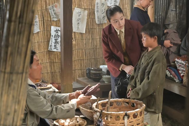 のぶ（今田美桜）に記事を突き返す東海林（津田健次郎）…「あんぱん」第14週「幸福よ、どこにいる」第66回（3枚目）