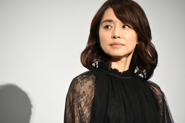 福山雅治＆石田ゆり子、黒の装いで大人の色香　『マチネの終わりに』公開記念舞台あいさつ（11枚目）