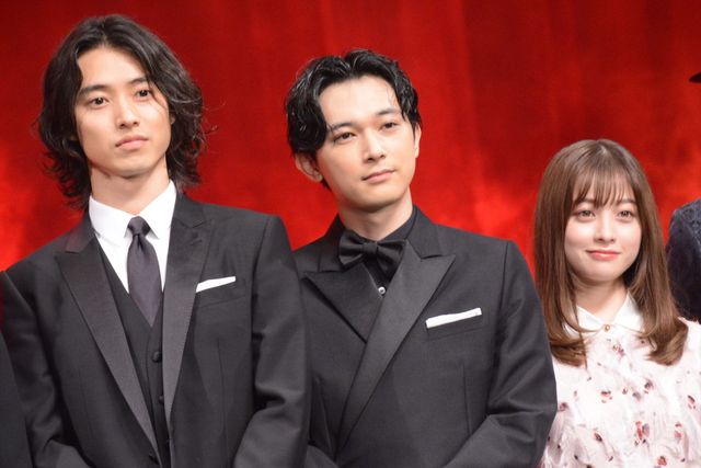 山崎賢人、吉沢亮、橋本環奈、清野菜名ら『キングダム2