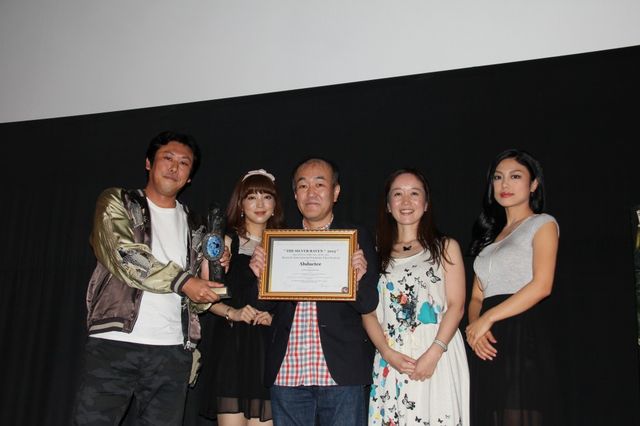 映画『アブダクティ』初日舞台あいさつフォトギャラリー（2枚目）