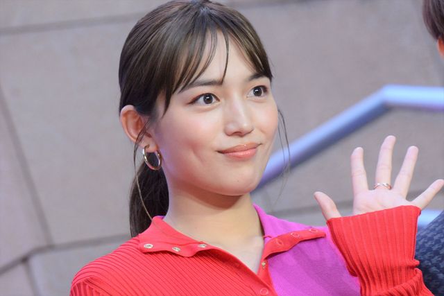 川口春奈×玉森裕太×MEGUMI『マイ・エレメント』フォトセッションの様子（2枚目）