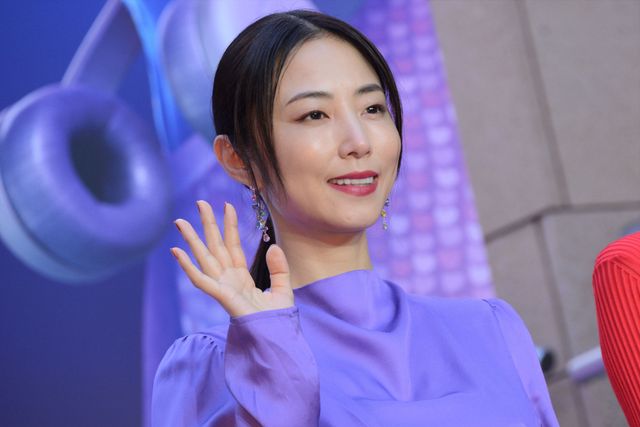 川口春奈×玉森裕太×MEGUMI『マイ・エレメント』フォトセッションの様子（5枚目）