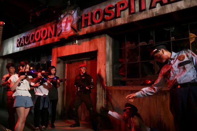 ゾンビ大量発生！小学生以下お断りのUSJ「バイオハザード」アトラクション写真ギャラリー：フォトギャラリー