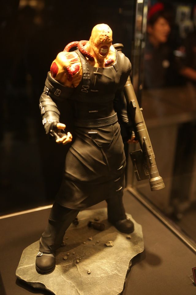 ゾンビ大量発生！小学生以下お断りのUSJ「バイオハザード」アトラクション写真ギャラリー（4枚目）