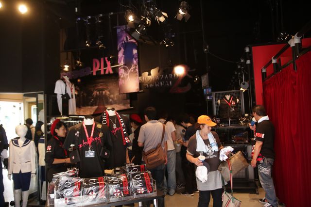 ゾンビ大量発生！小学生以下お断りのUSJ「バイオハザード」アトラクション写真ギャラリー（13枚目）