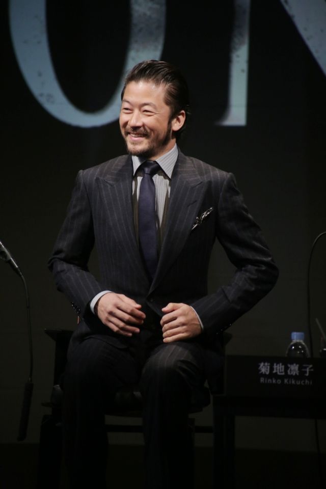 赤西仁が意表を突く…ハリウッドデビュー作『47RONIN』キアヌ・リーヴス来日記者会見フォトギャラリー：フォトギャラリー
