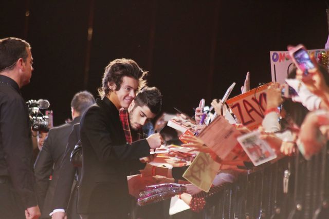 ワン・ダイレクション、ファンイベントで新曲をアカペラ披露　画像ギャラリー：フォトギャラリー