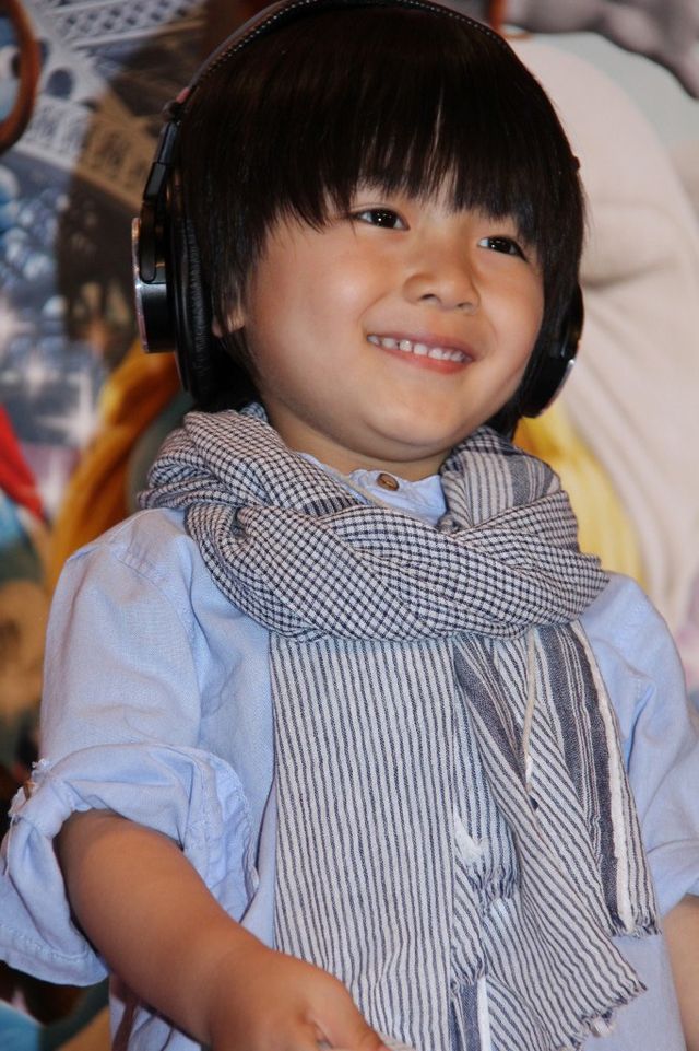 高橋みなみが美脚披露！フォトギャラリー（12枚目）