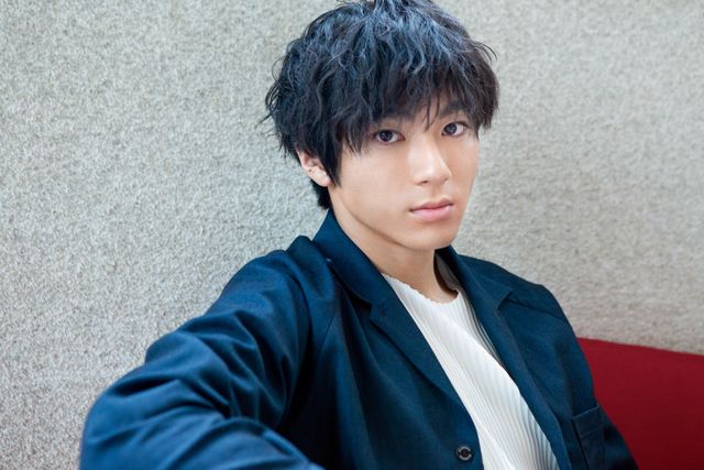 伏し目にした瞬間が美しい！【山田裕貴インタビューカット集】（3枚目）