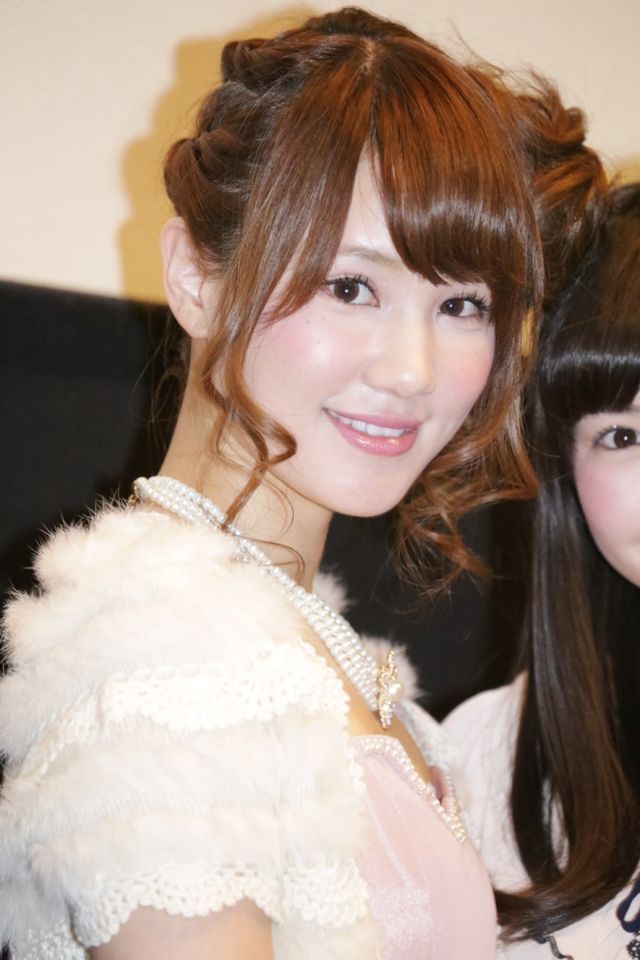 AKB48鈴木まりや、22歳で女子高生！映画『こっくりさん劇場版 新都市伝説』初日舞台あいさつフォトギャラリー（6枚目）