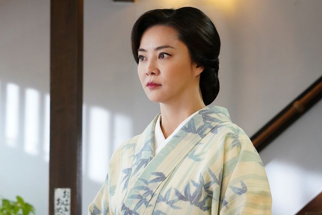 観月ありさ演じる妖艶な女将！「私たちはどうかしている」場面カット：フォトギャラリー